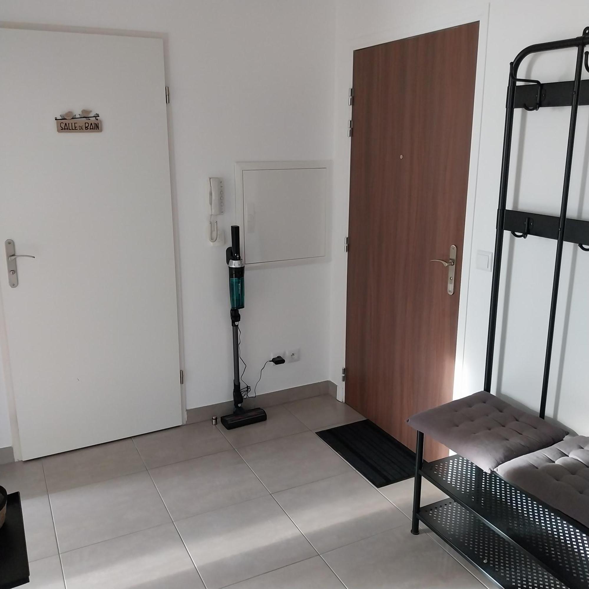 Appartement Cosy Proche Disney Ferrieres-en-Brie Luaran gambar